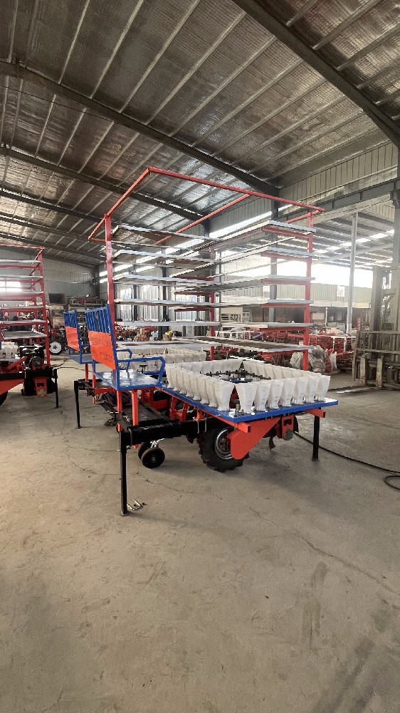 辣椒移栽机性能稳定易操作介绍特点