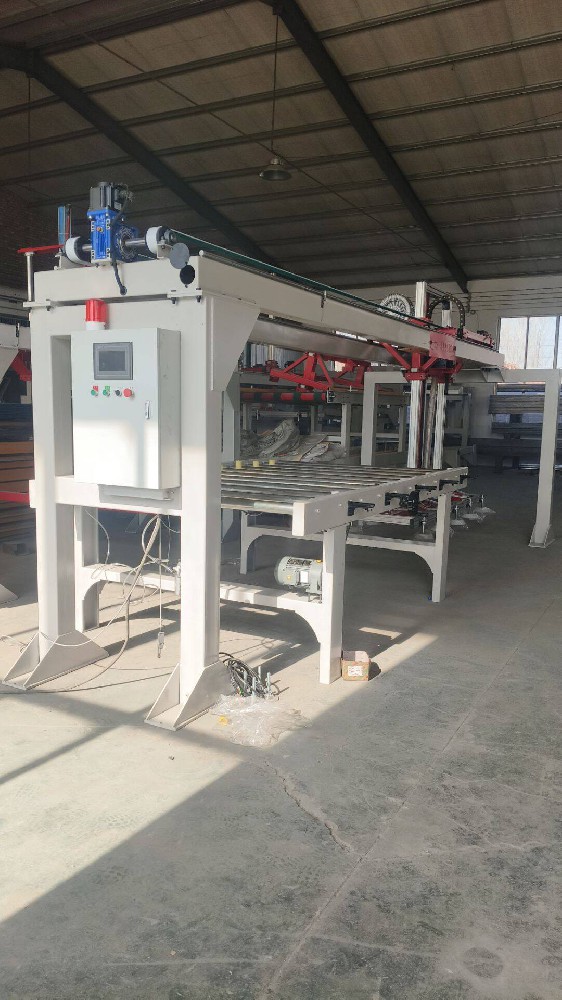 胶合板码垛机 解决板材码垛划伤堆叠难题